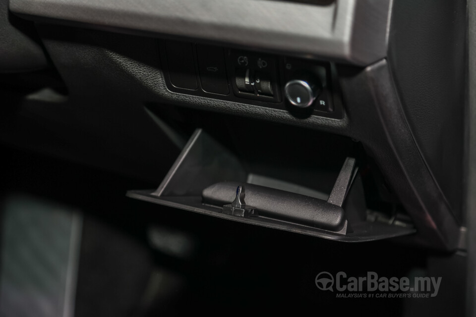 Proton X70 P7-90A FL (2024) Interior