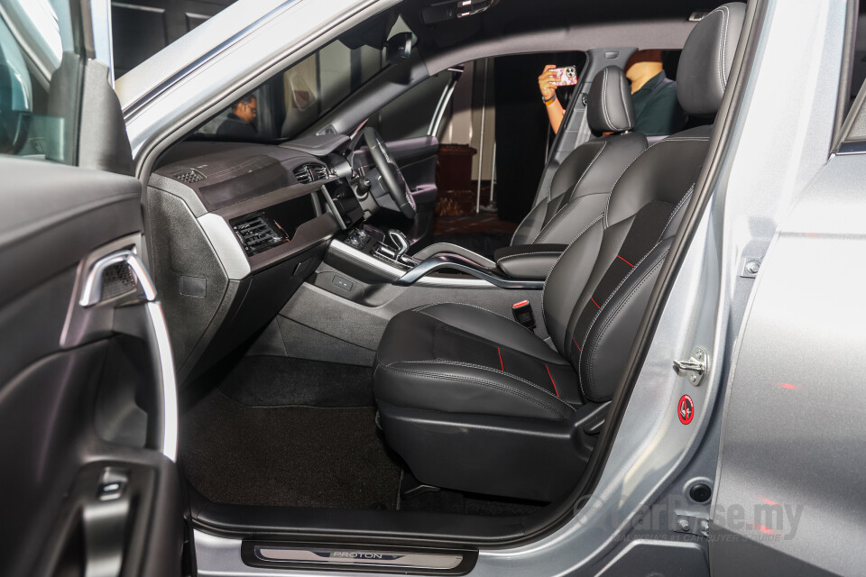 Proton X70 P7-90A FL (2024) Interior