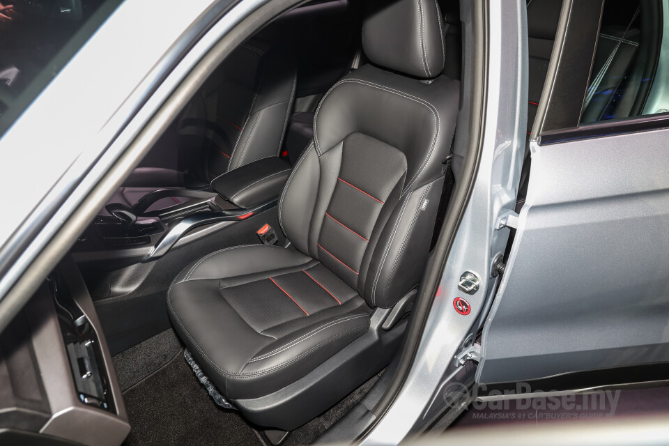Proton X70 P7-90A FL (2024) Interior