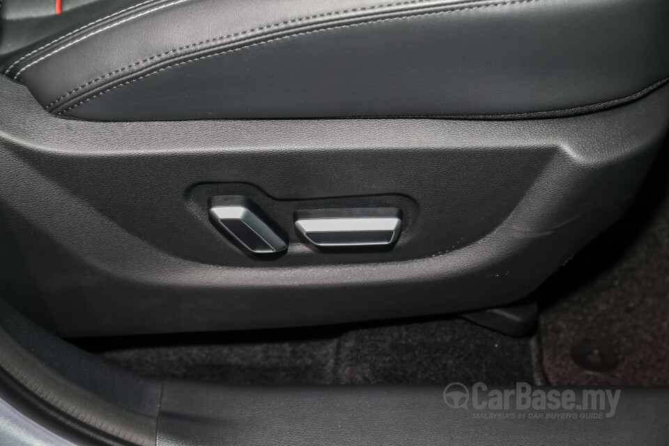 Proton X70 P7-90A FL (2024) Interior