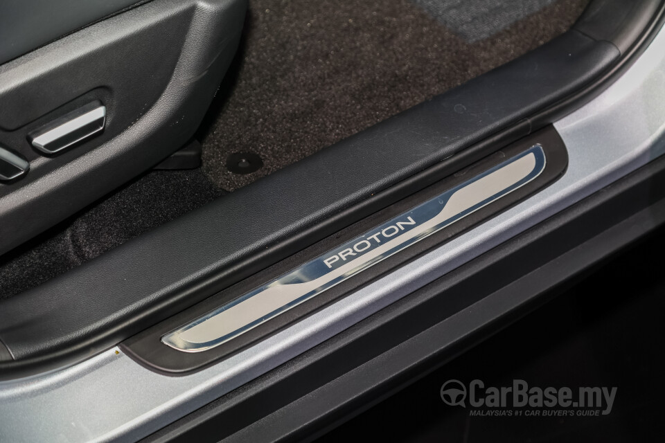 Proton X70 P7-90A FL (2024) Interior