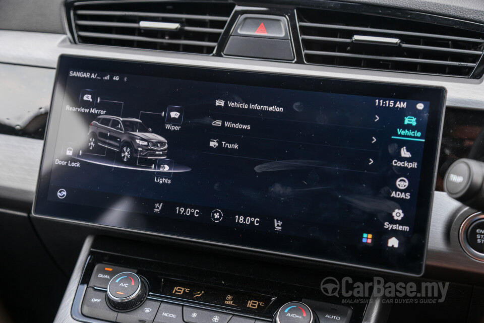 Proton X70 P7-90A FL (2024) Interior