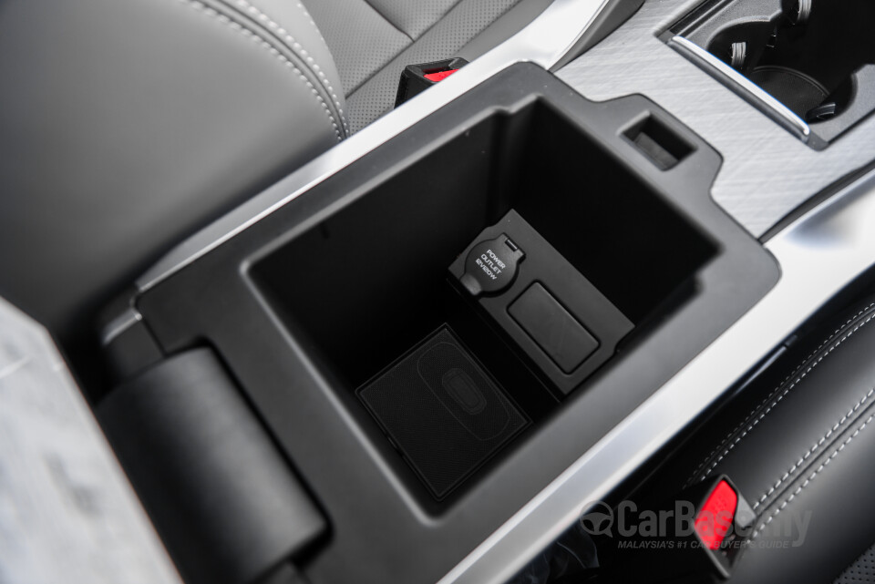 Proton X70 P7-90A FL (2024) Interior