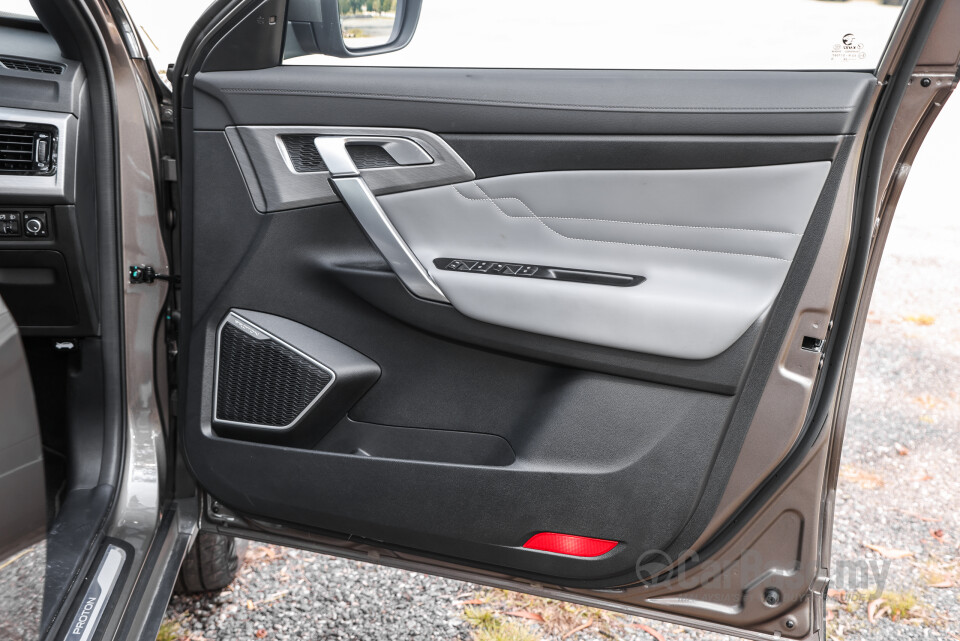 Proton X70 P7-90A FL (2024) Interior