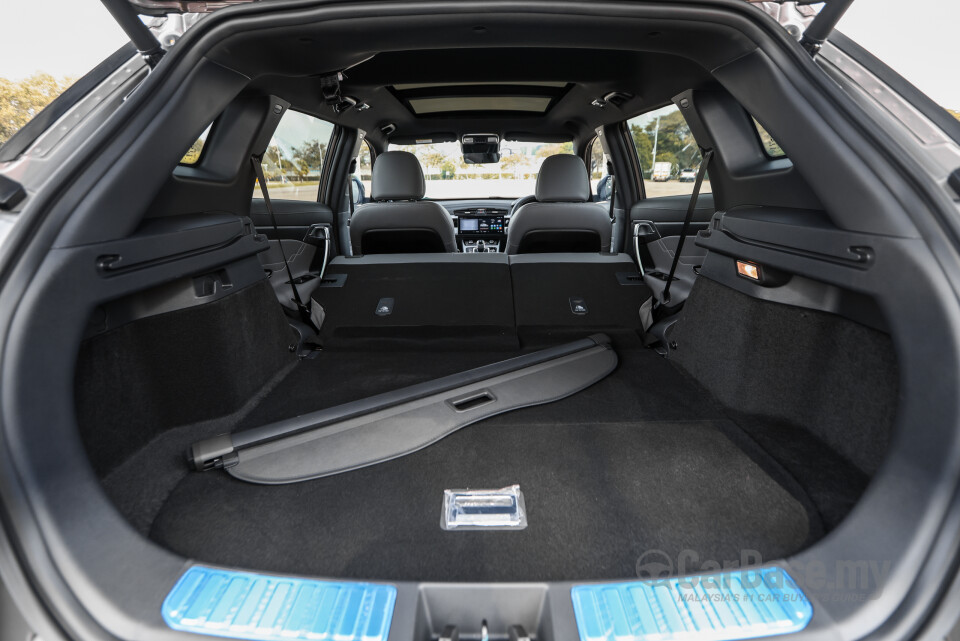 Proton X70 P7-90A FL (2024) Interior
