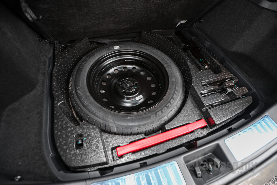 Proton X70 P7-90A FL (2024) Interior