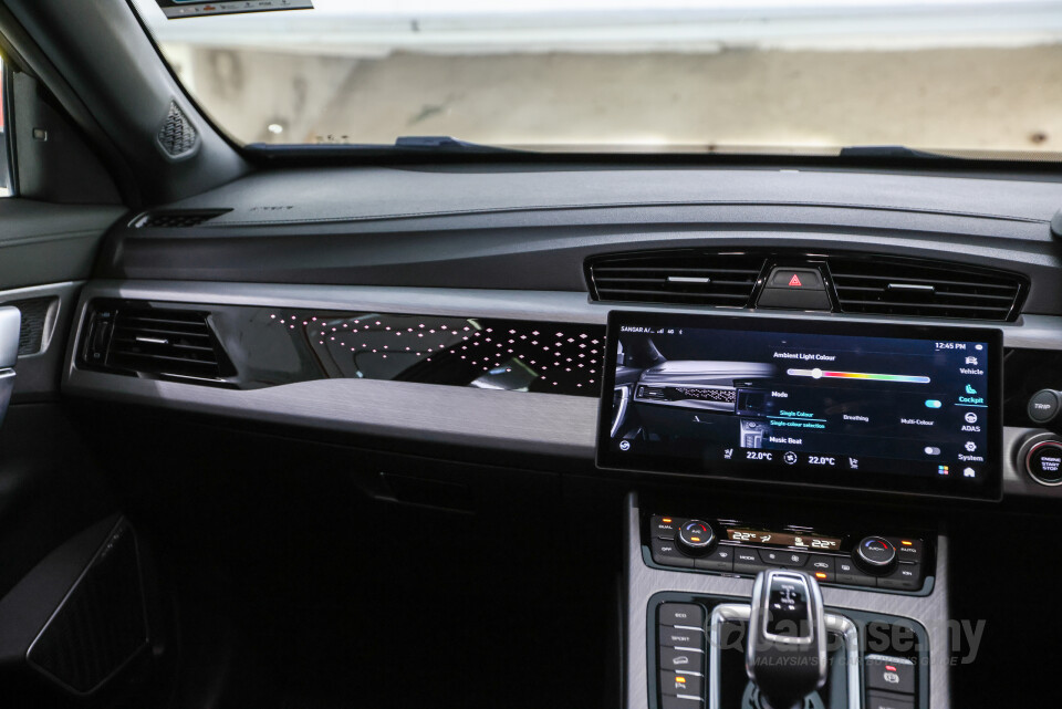 Proton X70 P7-90A FL (2024) Interior
