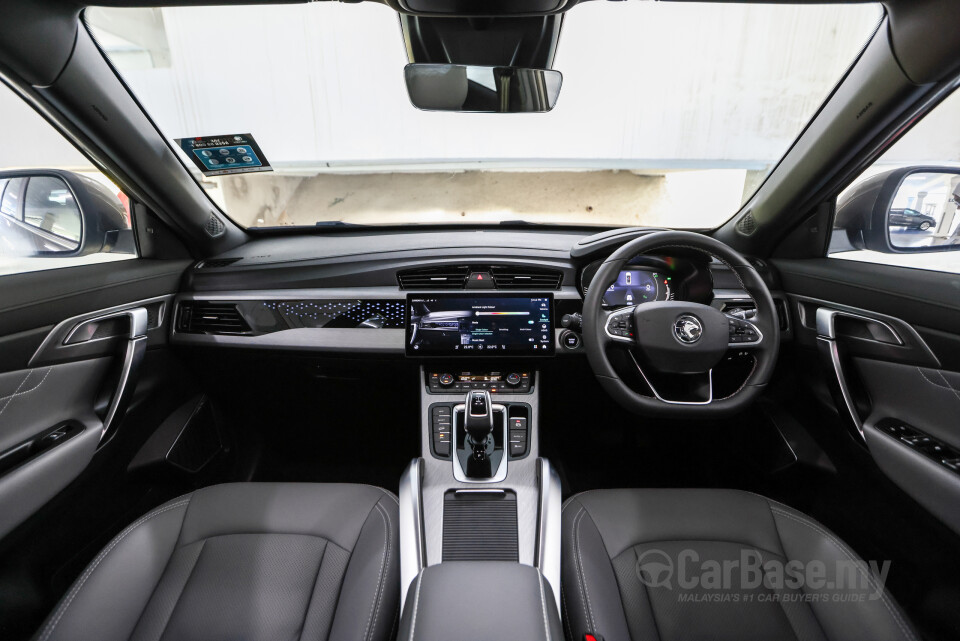 Proton X70 P7-90A FL (2024) Interior