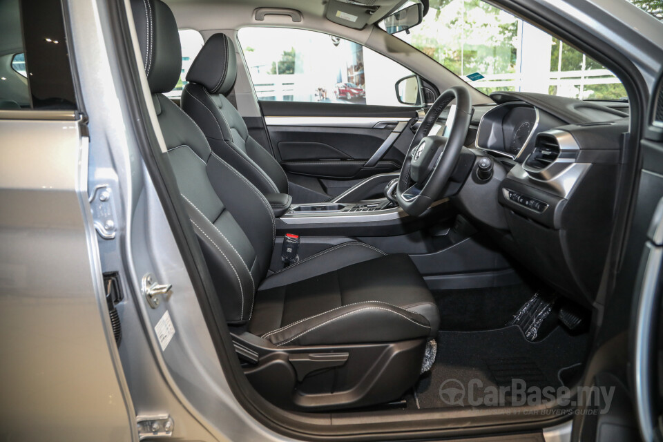 Nissan Navara D23 Facelift (2021) Interior