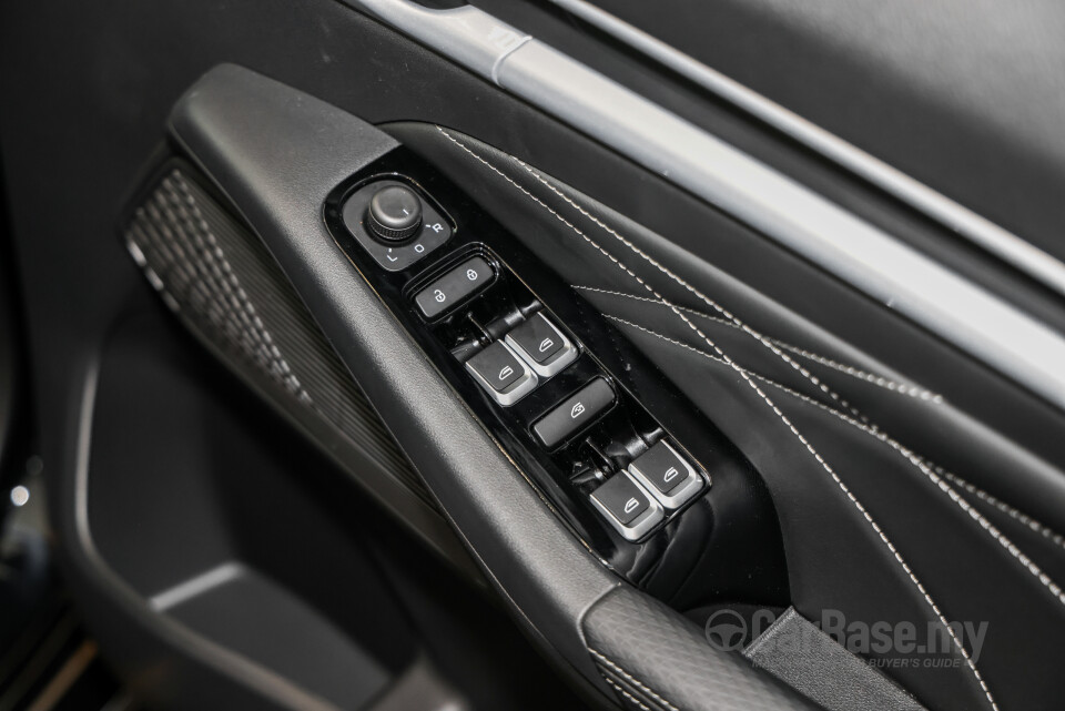 Proton S70 SS11 MC2 (2026) Interior