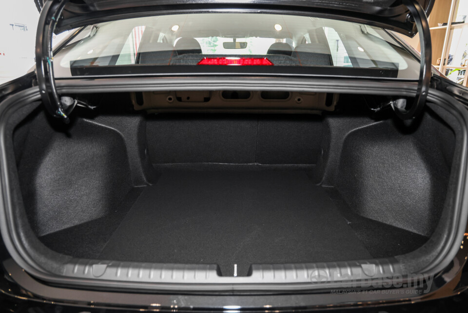 Proton S70 SS11 MC2 (2026) Interior