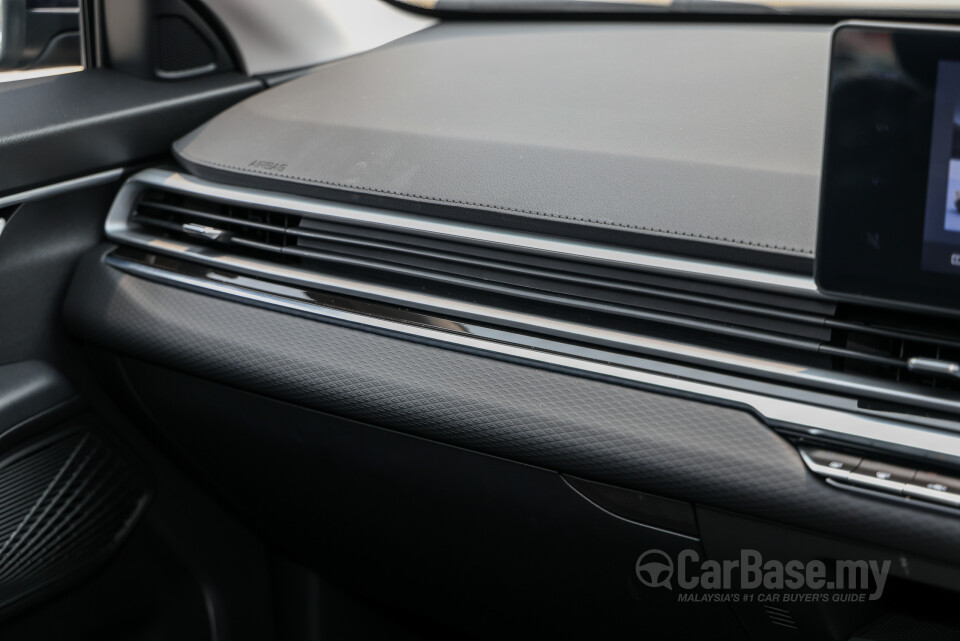 Proton S70 SS11 MC2 (2026) Interior