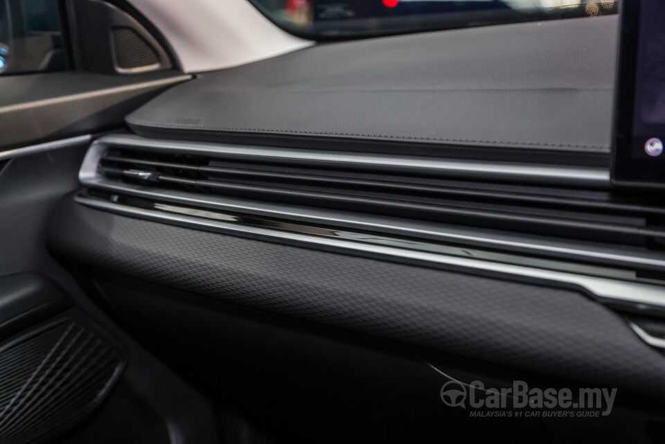 Proton S70 SS11 (2023) Interior