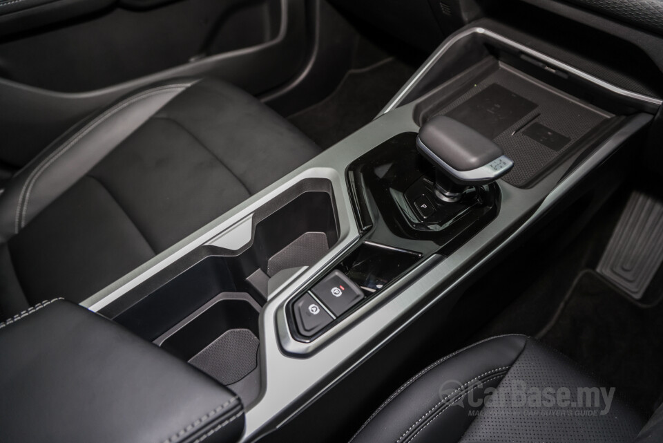 Proton S70 SS11 (2023) Interior