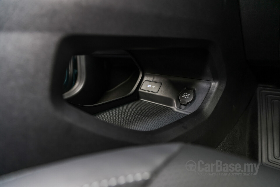 Proton S70 SS11 (2023) Interior