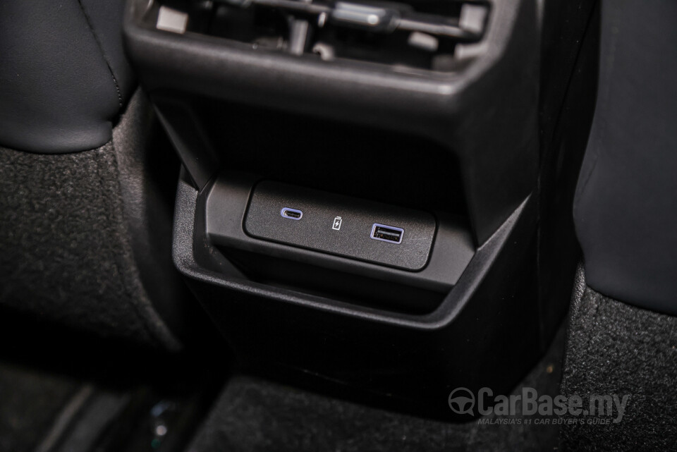 Proton S70 SS11 (2023) Interior