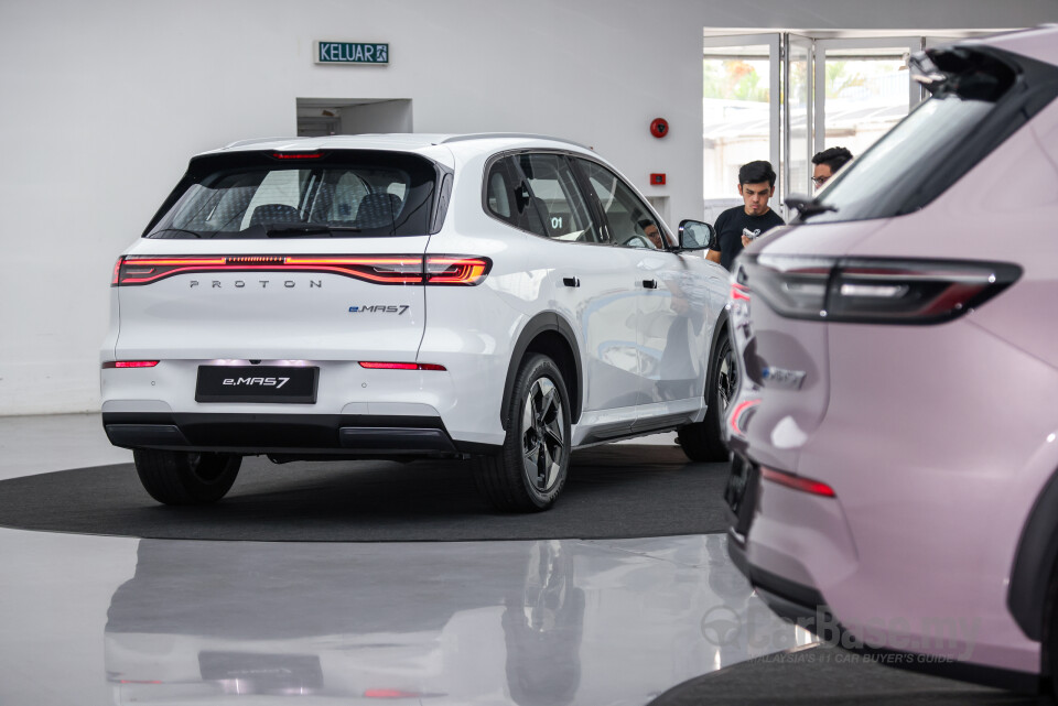 Proton eMas 7 Mk1 (2024) Exterior
