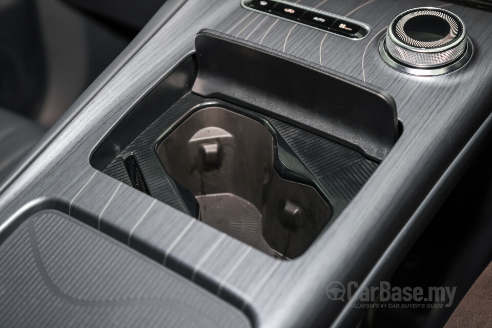 Proton eMas 7 Mk1 (2024) Interior