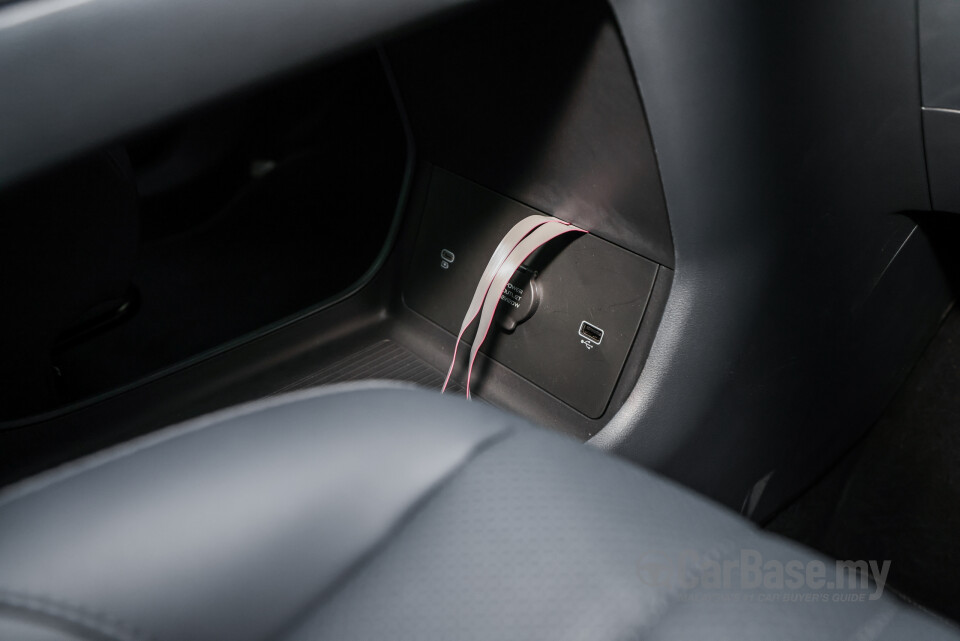 Proton eMas 7 Mk1 (2024) Interior