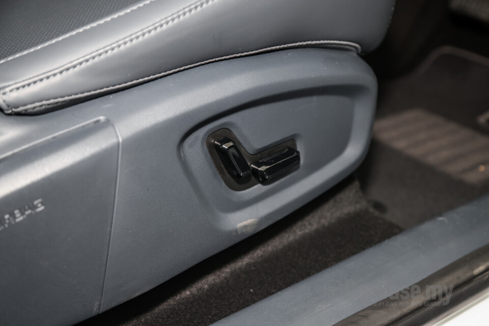 Proton eMas 7 Mk1 (2024) Interior