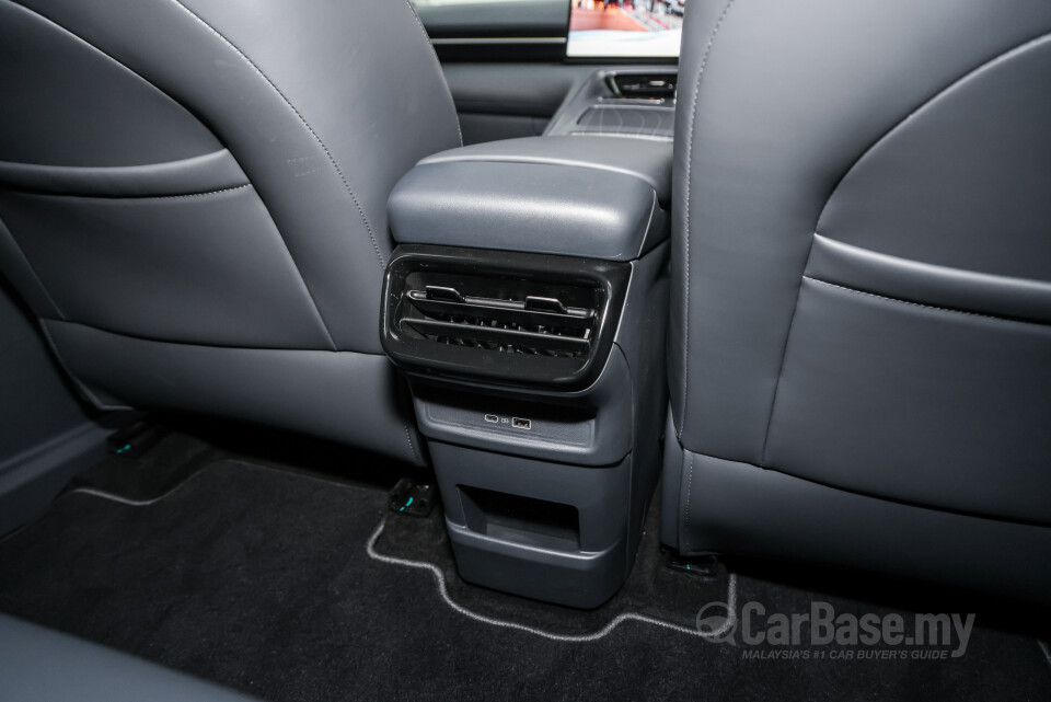 Proton eMas 7 Mk1 (2024) Interior