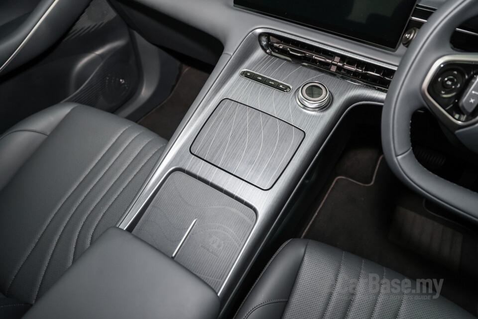 Proton eMas 7 Mk1 (2024) Interior