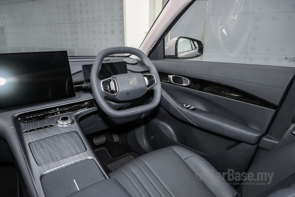 Proton eMas 7 Mk1 (2024) Interior