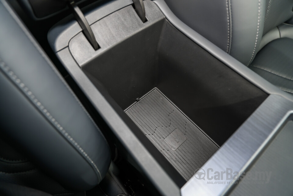 Proton eMas 7 Mk1 (2024) Interior