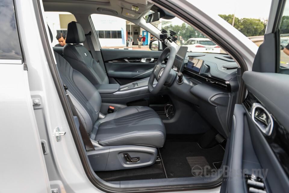 Proton eMas 7 Mk1 (2024) Interior