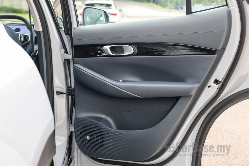 Proton eMas 7 Mk1 (2024) Interior