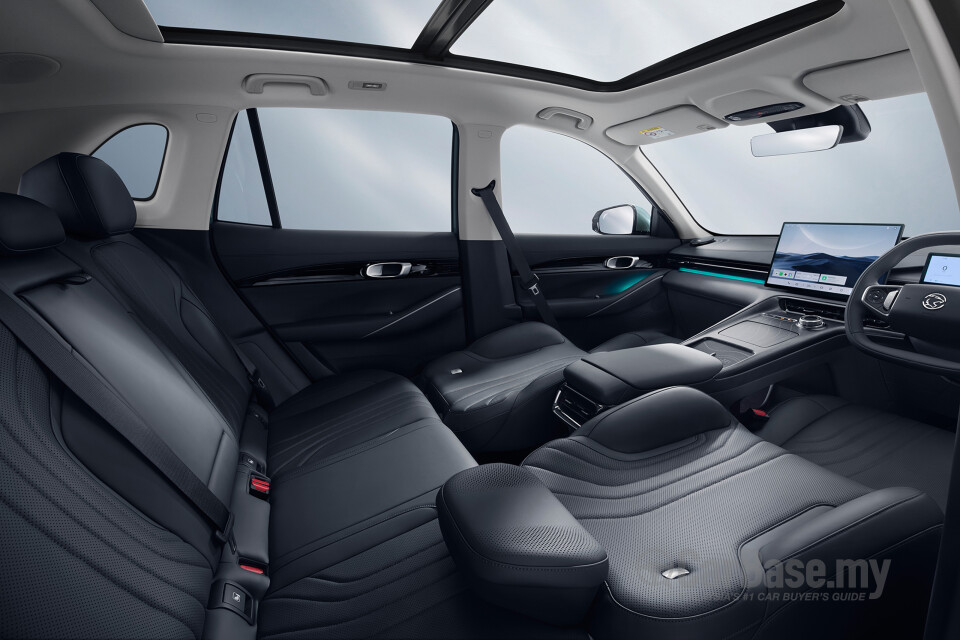 Proton eMas 7 Mk1 (2024) Interior