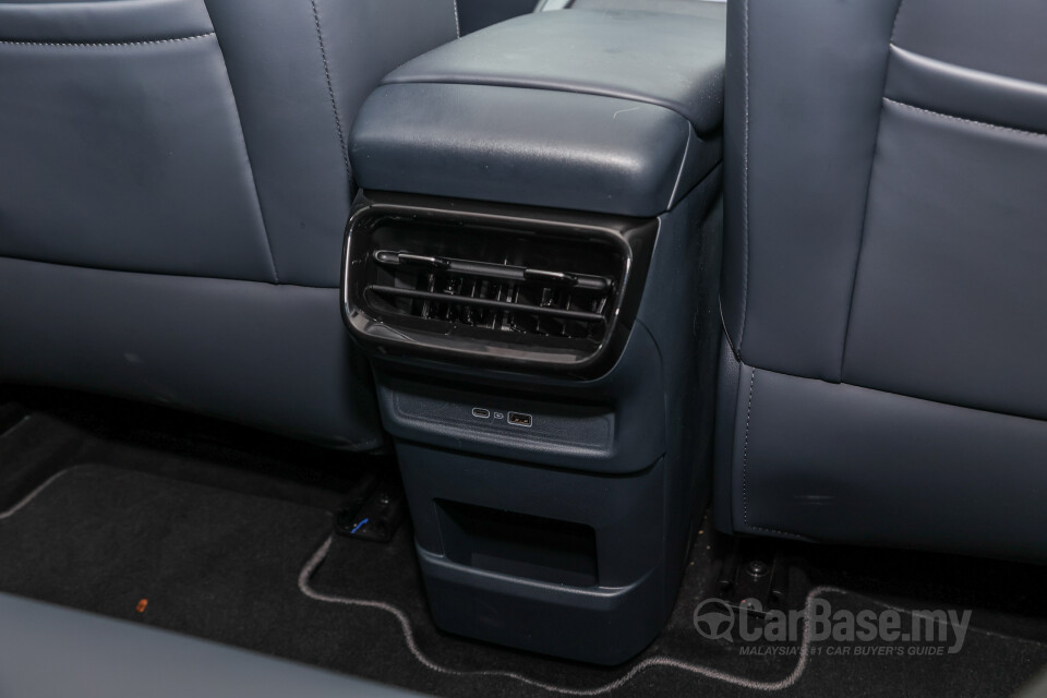 Proton eMas 7 Mk1 (2024) Interior