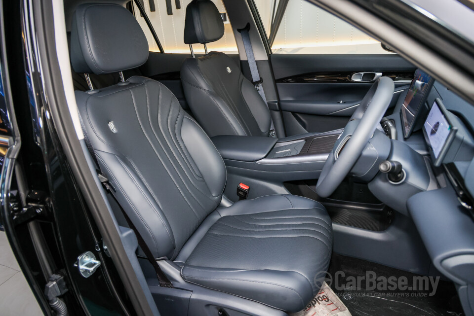 Proton eMas 7 Mk1 (2024) Interior