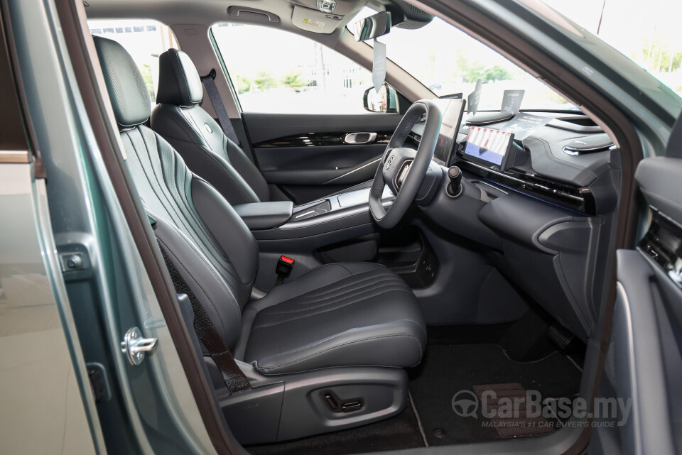 Proton eMas 7 Mk1 (2024) Interior
