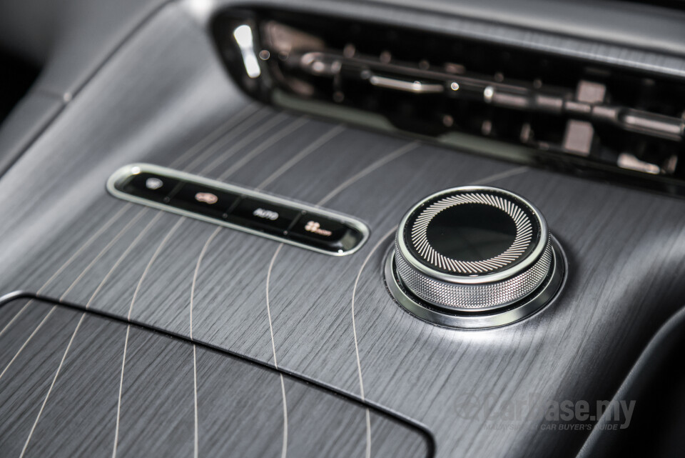 Proton eMas 7 Mk1 (2024) Interior
