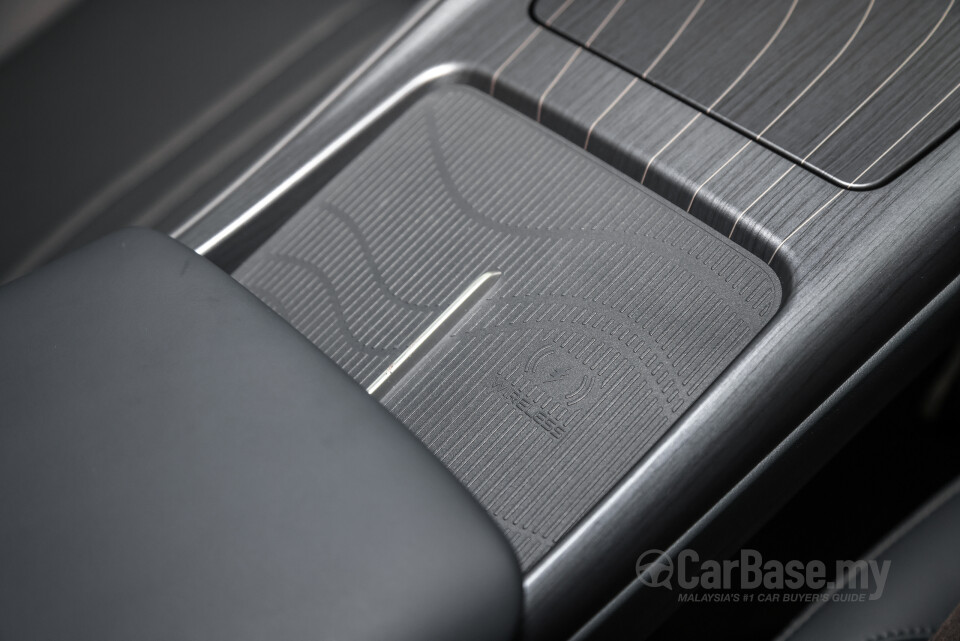Proton eMas 7 Mk1 (2024) Interior