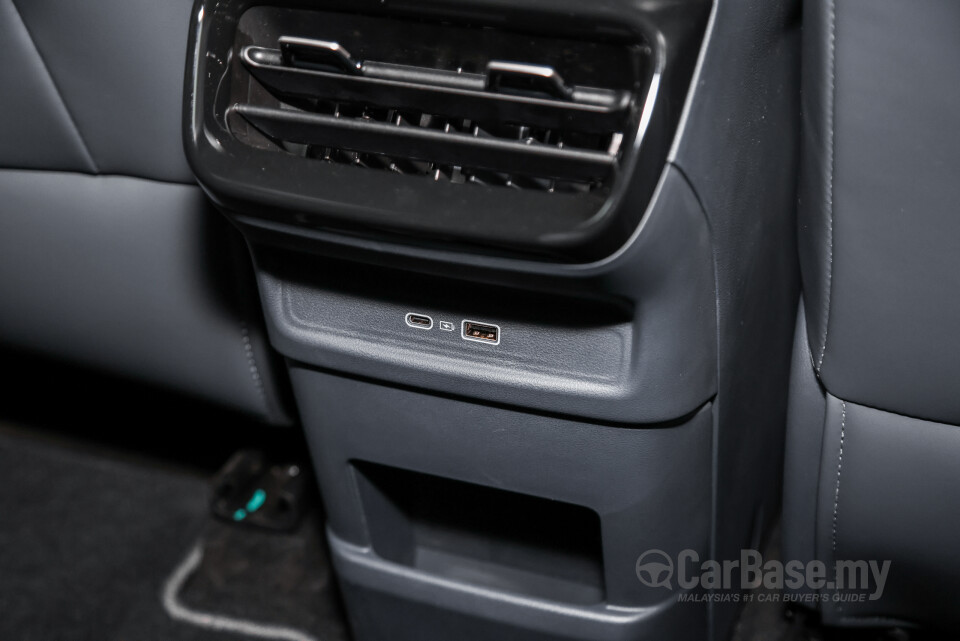 Proton eMas 7 Mk1 (2024) Interior