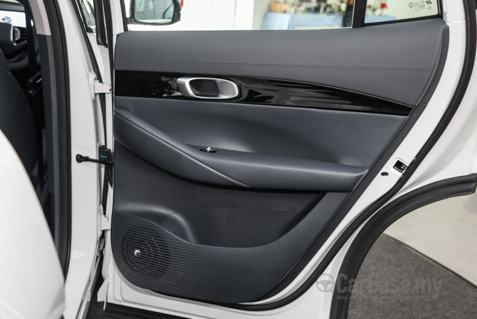 Proton eMas 7 Mk1 (2024) Interior