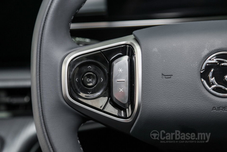 Proton eMas 7 Mk1 (2024) Interior
