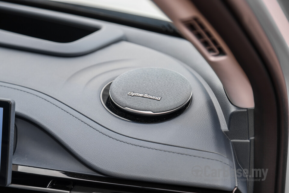 Proton eMas 7 Mk1 (2024) Interior