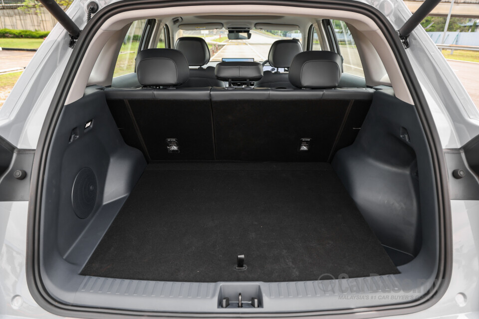 Proton eMas 7 Mk1 (2024) Interior