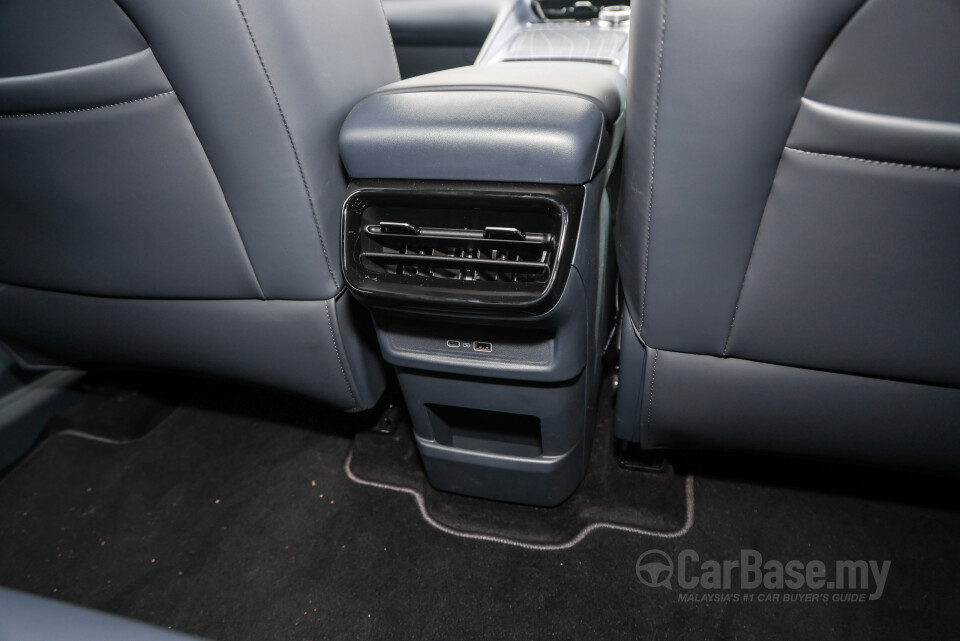Proton eMas 7 Mk1 (2024) Interior
