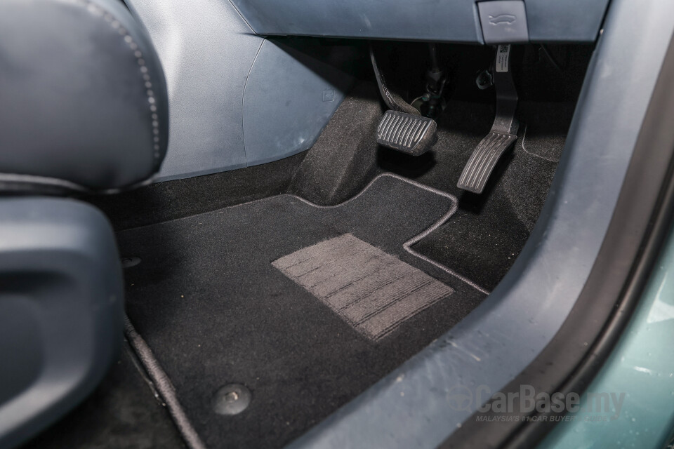 Proton eMas 7 Mk1 (2024) Interior