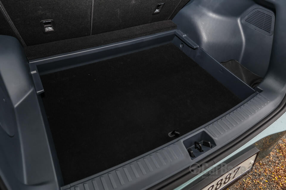 Proton eMas 7 Mk1 (2024) Interior