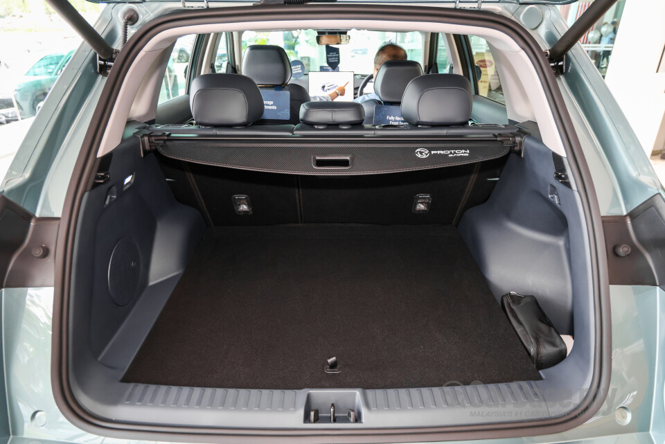 Proton eMas 7 Mk1 (2024) Interior
