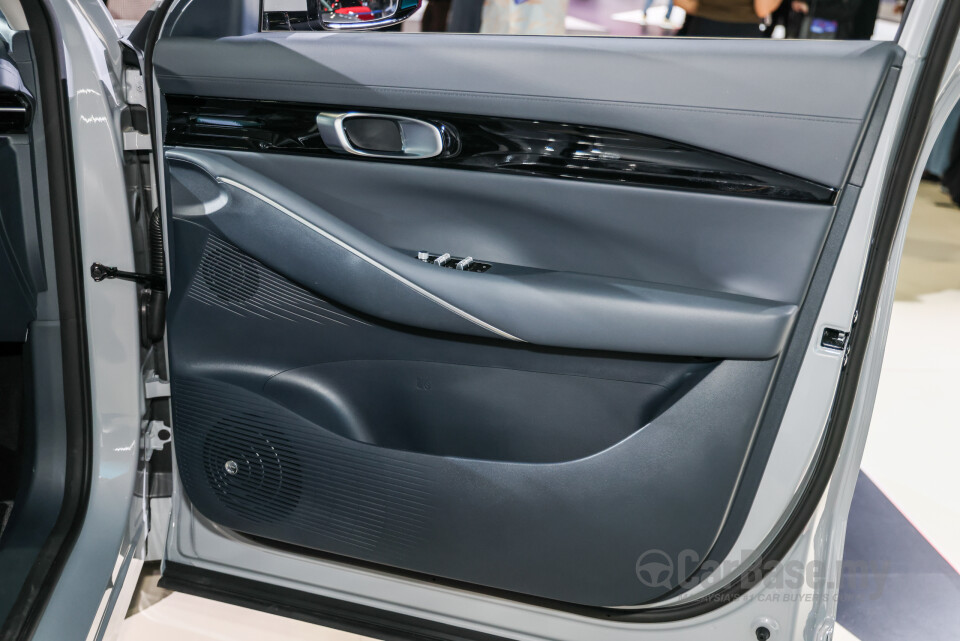 Proton eMas 7 Mk1 (2024) Interior