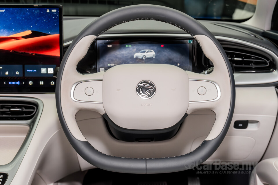 Proton eMas 5 Mk1 (2025) Interior