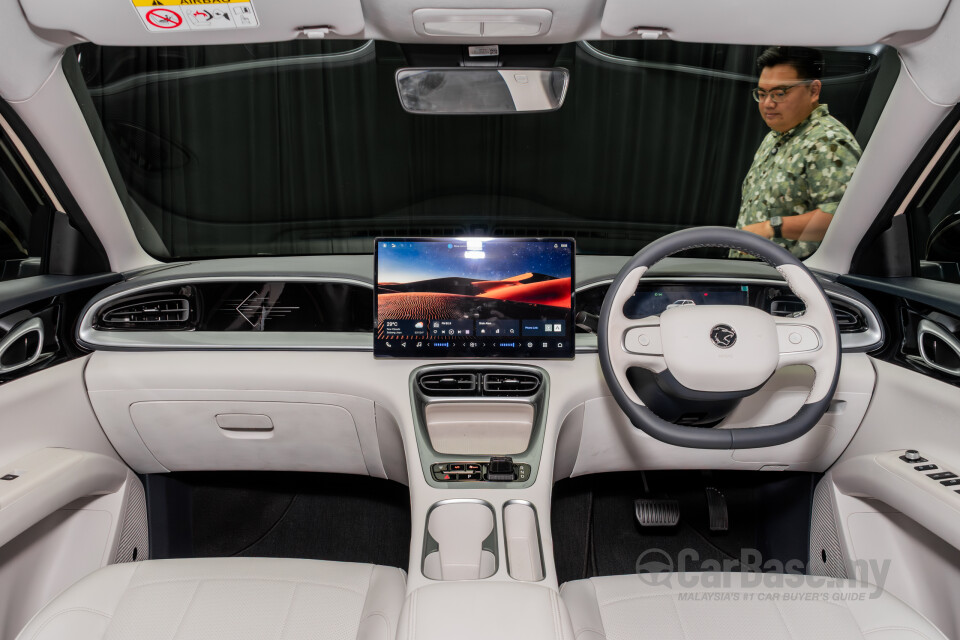 Proton eMas 5 Mk1 (2025) Interior