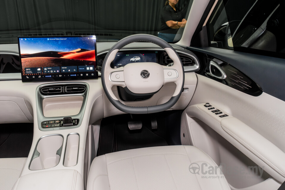Proton eMas 5 Mk1 (2025) Interior