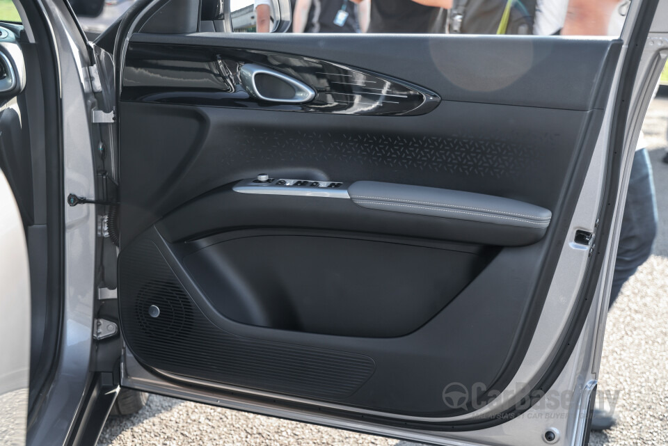 Proton eMas 5 Mk1 (2025) Interior